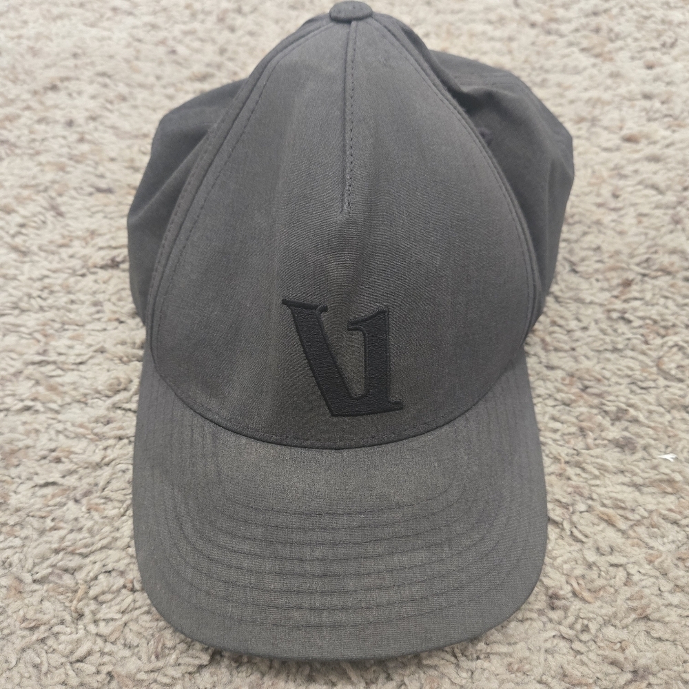 Vuori Magnitude Cap